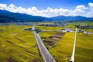 云南有哪些网红公路,探寻绝美风景的秘境之旅