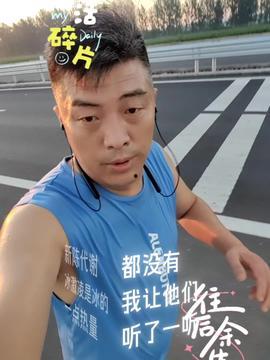 头条李队长视频在线观看,头条视频带你领略队长风采