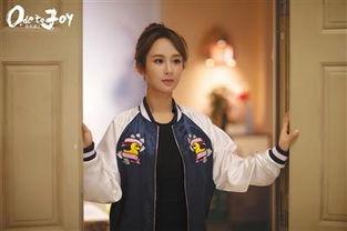 娱乐大晨姐吃瓜杨紫,杨紫的瓜田奇遇记